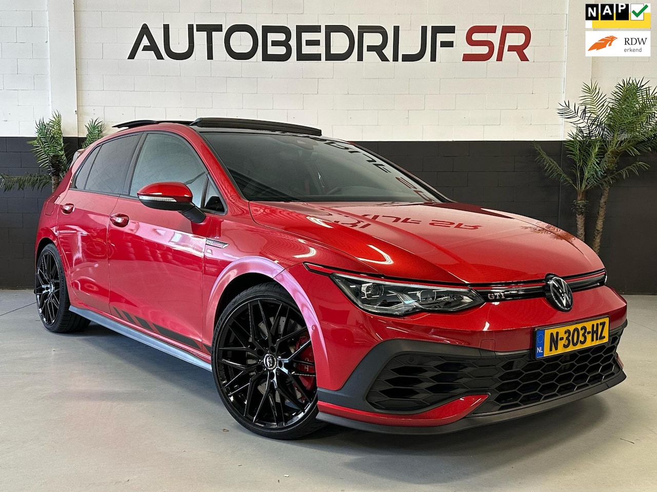 Volkswagen Golf - 2.0 TSI Clubsport Panoramadak! Weinig KM! Maxton Diffuser! - AutoWereld.nl