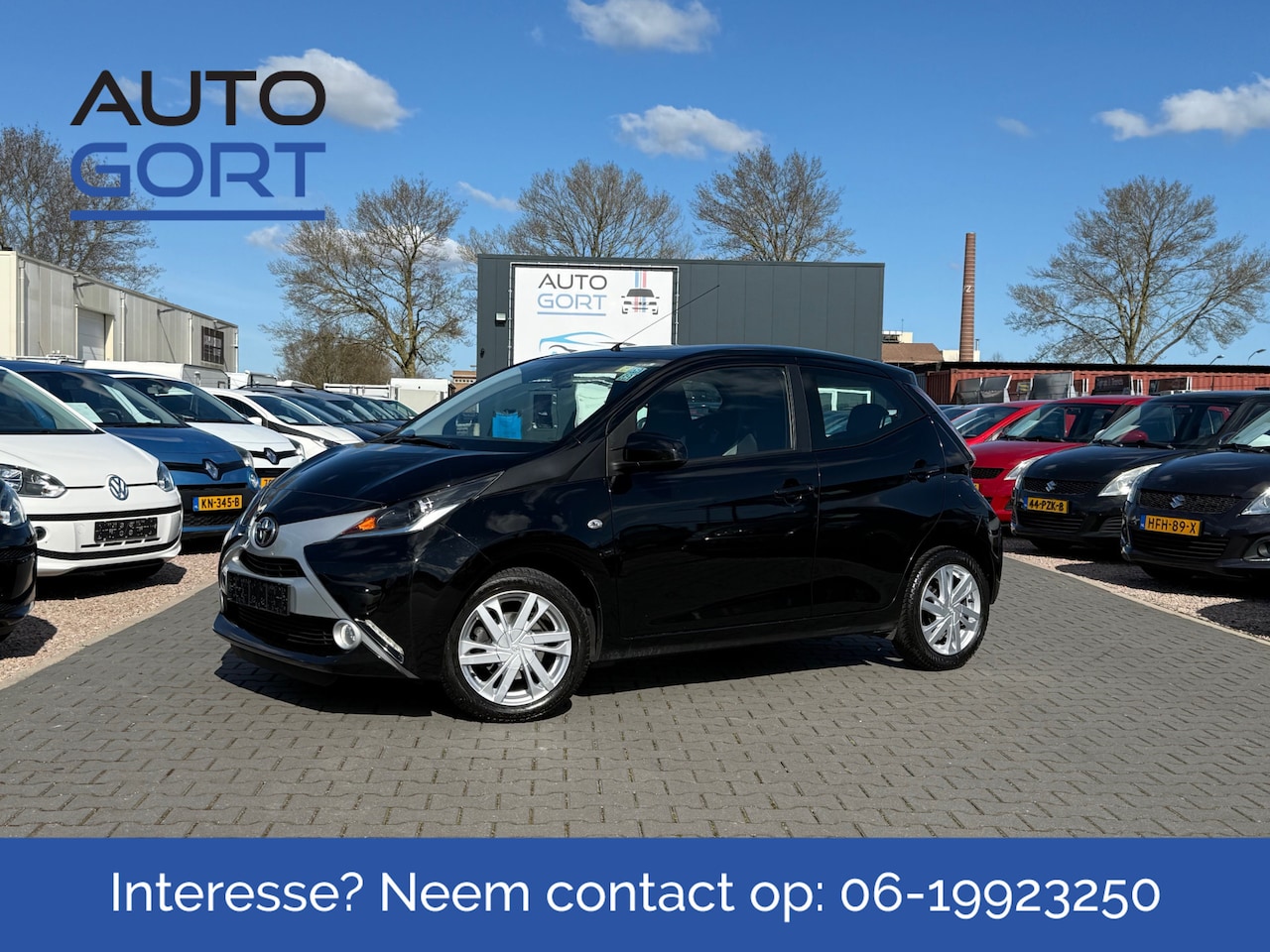 Toyota Aygo - 1.0 VVT-i x-play | 5 Deurs | Airco | Alu velgen | Camera | - AutoWereld.nl