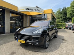 Porsche Cayenne - 3.0 S E-Hybrid Schuifdak Leder Navi Camera NL Auto