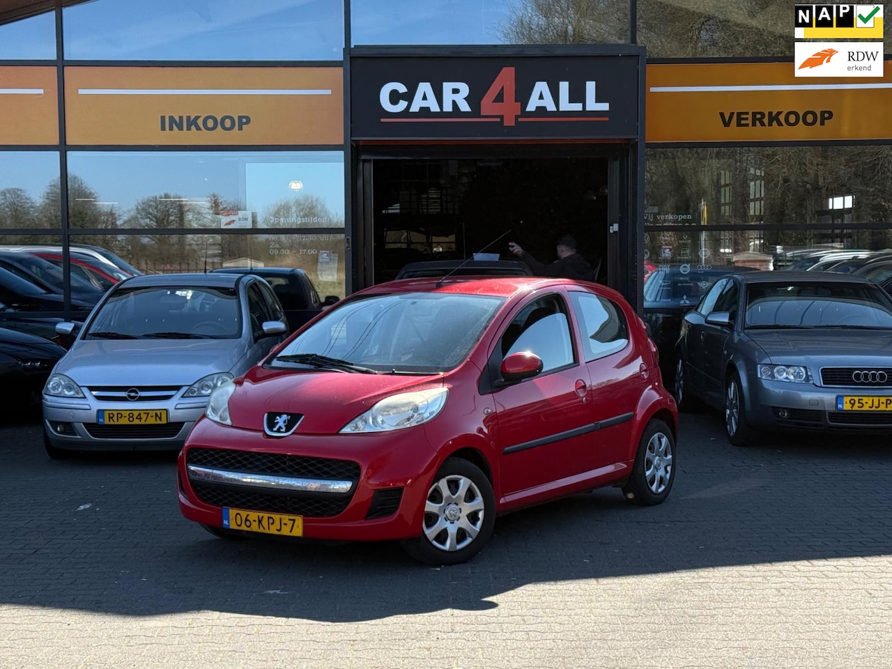 Peugeot 107 - 1.0-12V XS ZEER NETJES/RIJDT SCHAKELT PERFECT. APK 19-06-2025 - AutoWereld.nl