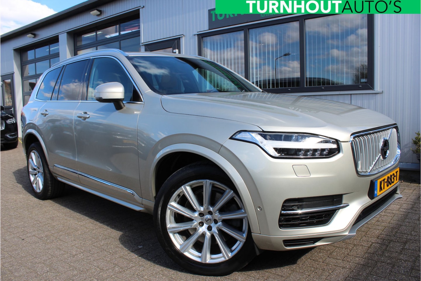 Volvo XC90 - 2.0 T8 Twin Engine AWD Inscription Luchtvering | Blis - AutoWereld.nl