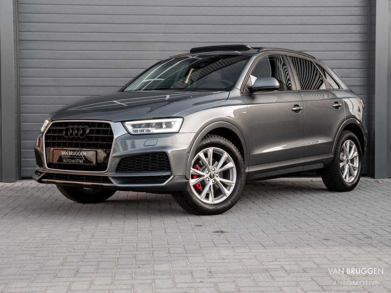 Audi Q3 - 1.4 TFSI CoD S-Line Pano Keyless Camera Stoelverwarming Automaat - AutoWereld.nl