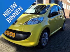 Peugeot 107 - 1.0-12V XR Geel Nw Apk Lage KM Zeer Mooi