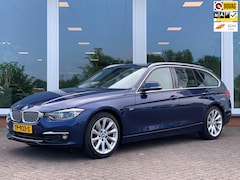 BMW 3-serie Touring - 318i Luxury Edition - Origineel NL - NAP - Leder - Navi - PDC