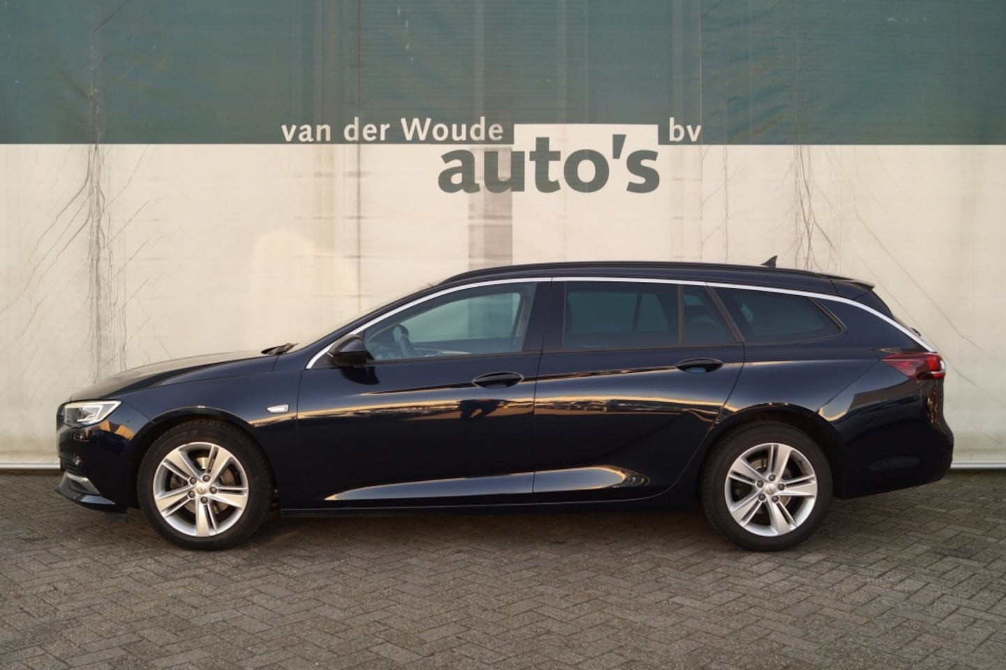 Opel Insignia Sports Tourer - 1.5 Turbo 140pk Business -NAVI-ECC- - AutoWereld.nl