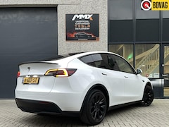 Tesla Model Y - 2023 WIT RWD 2023 20" VELGEN MMX PACK