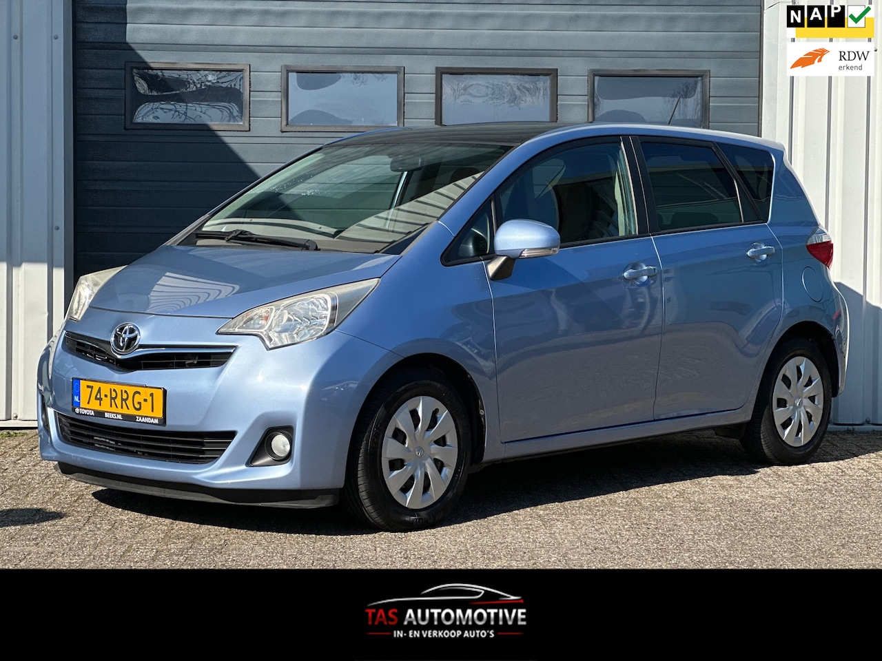 Toyota Verso S - 1.3 VVT-i Aspiration NAVI/PANO/NAP/1e EIG! - AutoWereld.nl