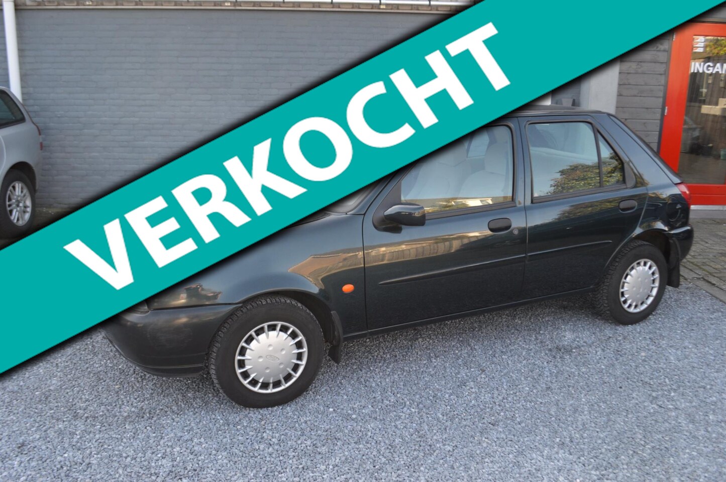 Ford Fiesta - 1.3-16V Ghia Automaat Airco 5Drs Stuurbekractiging - AutoWereld.nl