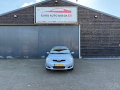 Toyota Auris - 1.6-16V Sol