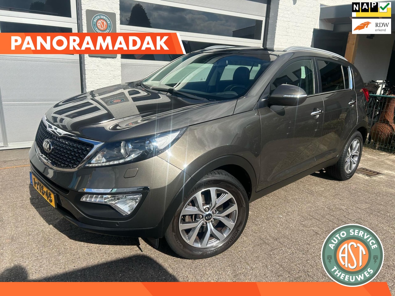 Kia Sportage - 1.6 GDI ExecutiveLine LEER|PANO.DAK|NAVI|CAMERA - AutoWereld.nl