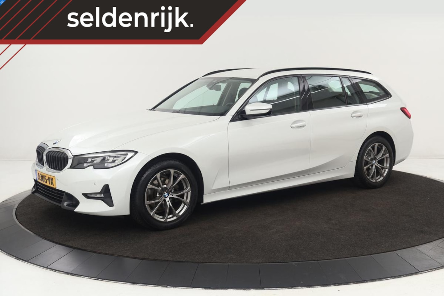 BMW 3-serie Touring - 318d Executive Edition | Sport Line | Carplay | Sportstoelen | Live Cockpit | Full LED | N - AutoWereld.nl