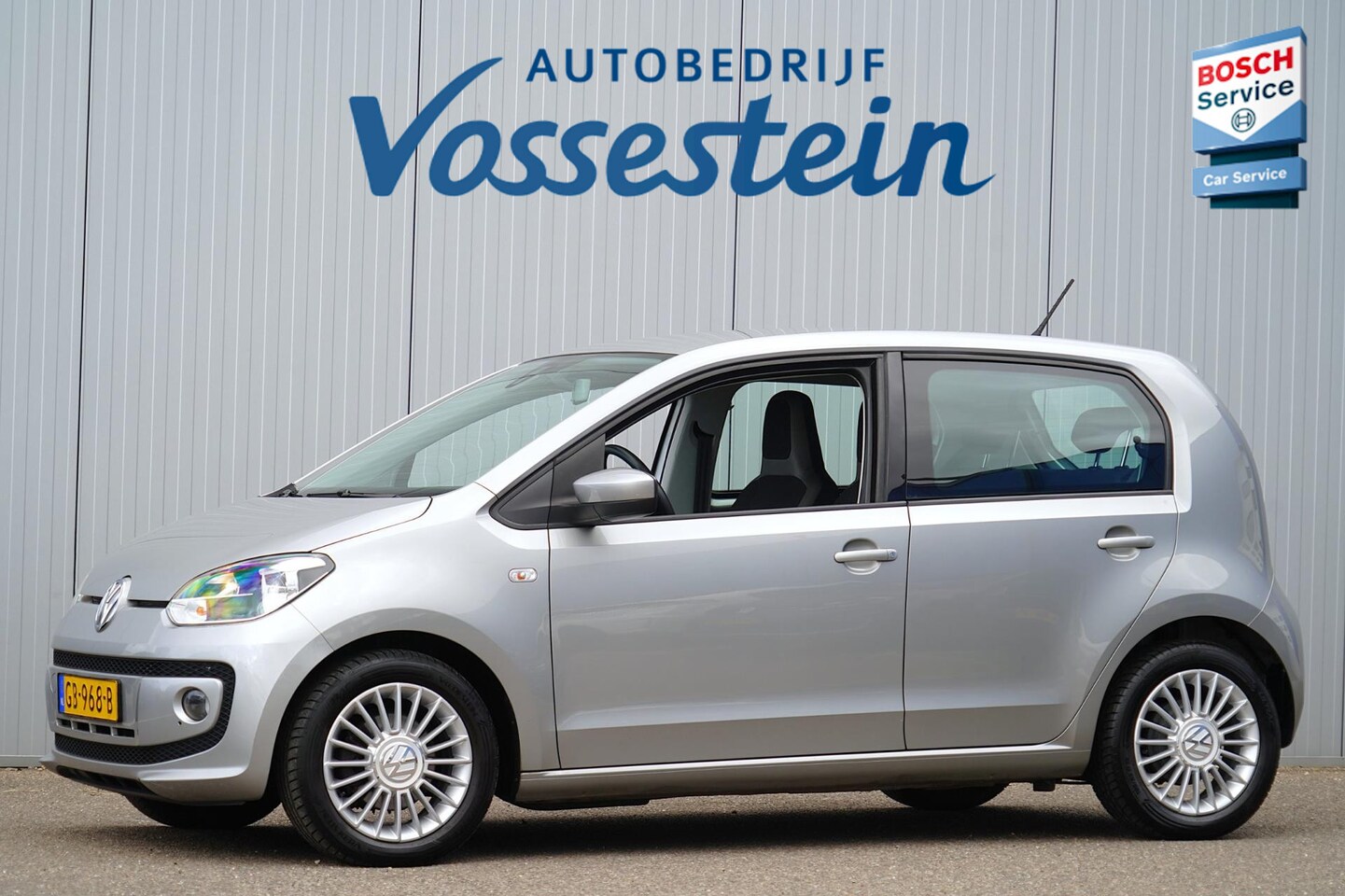 Volkswagen Up! - 1.0 high up! BlueMotion / 132dkm NAP / Navigatie / 5-Deurs / Airco / Cruise Control - AutoWereld.nl