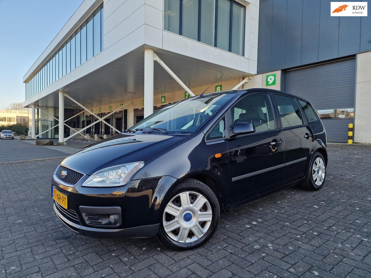 Ford Focus C-Max - 1.8-16V Trend AIRCO CRUISE TREKHAAK 2 X SLEUTELS - AutoWereld.nl