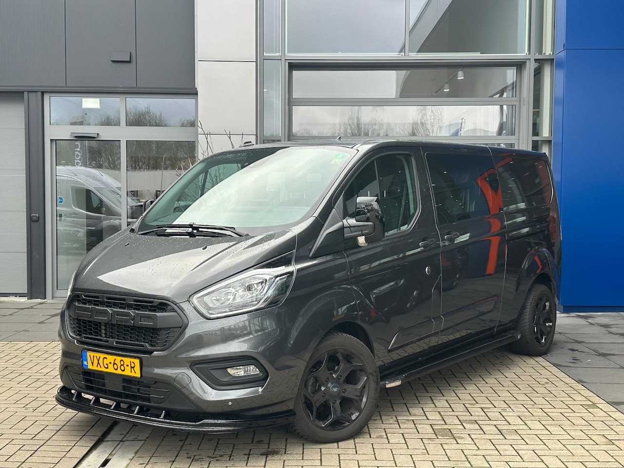 Ford Transit Custom - L2H1 Limited 130 PK Automaat | Dubbel Cabine | Raptor Grill | 18 inch | Apple Carplay | Si - AutoWereld.nl