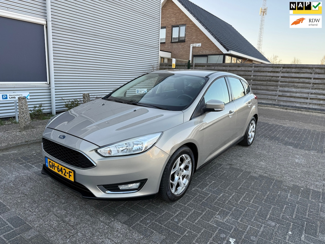 Ford Focus - 1.0 Trend Edition Clima Bj:2015 NAP! - AutoWereld.nl