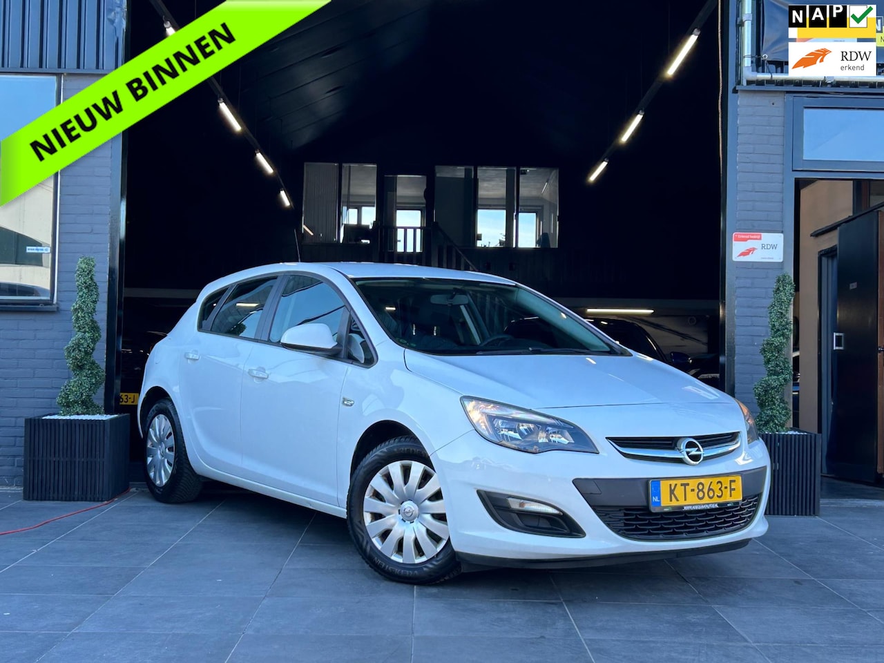 Opel Astra - 1.4 Selection|Airco|El Pakket|Trekhaak|AUX|APK| - AutoWereld.nl