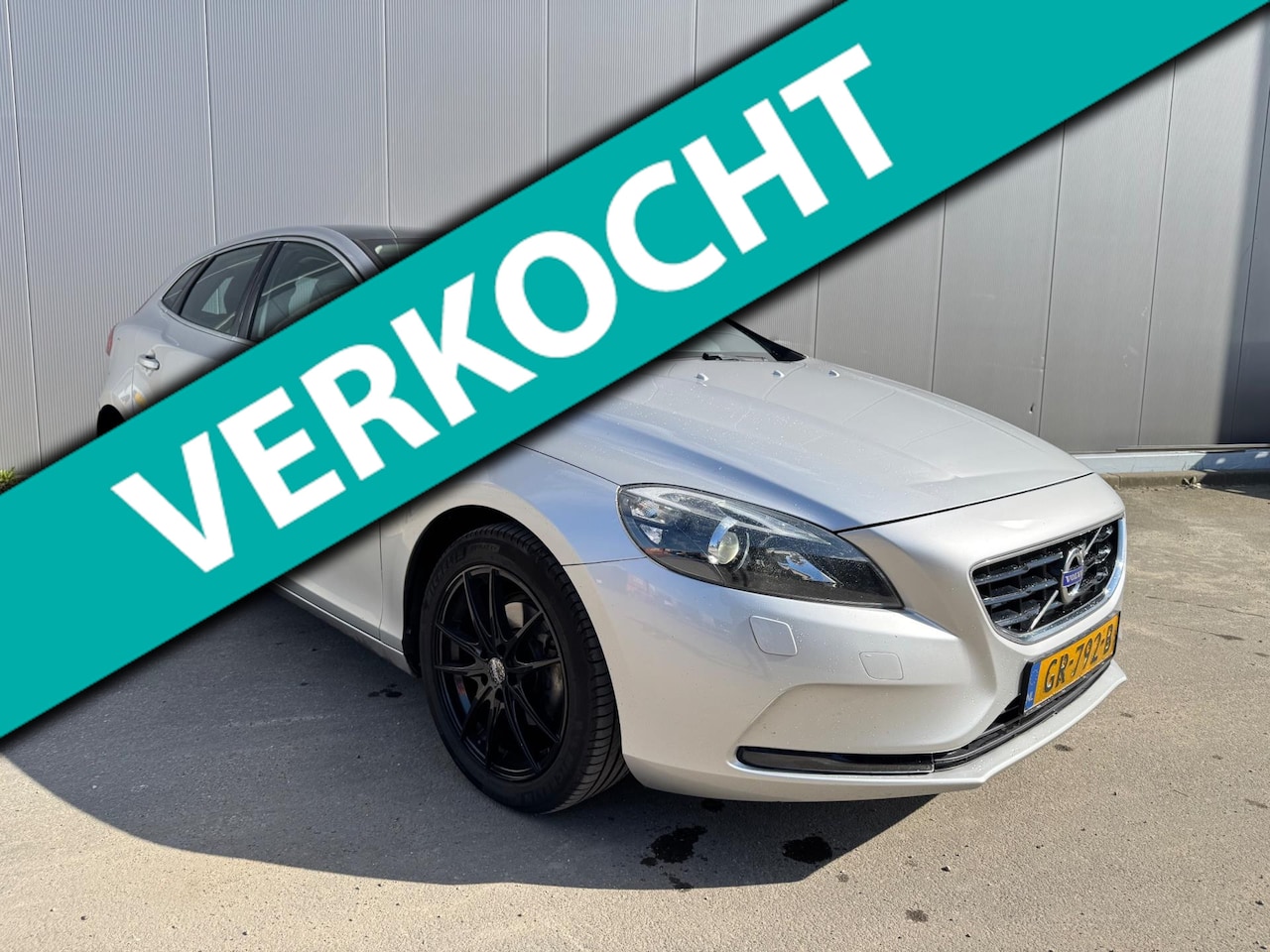 Volvo V40 - 2.0 D2 Ocean Race Business Pano leder euro 6 - AutoWereld.nl