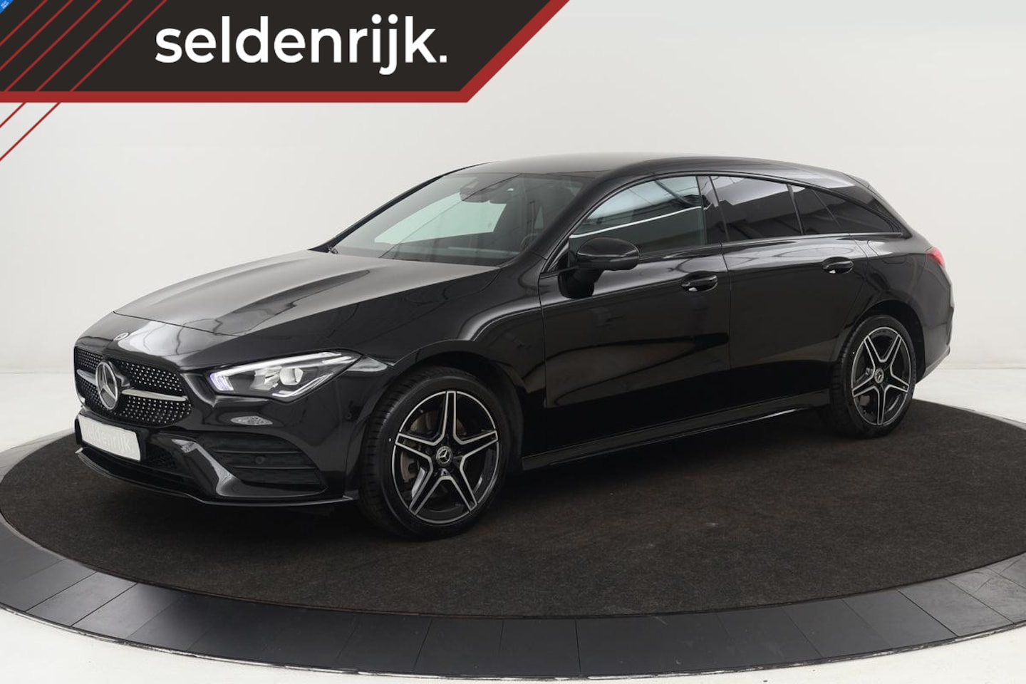 Mercedes-Benz CLA-klasse Shooting Brake - 250e AMG Night | Stoelverwarming | 360 camera | Carplay | Leder/Alcantara | Full LED | Nav - AutoWereld.nl