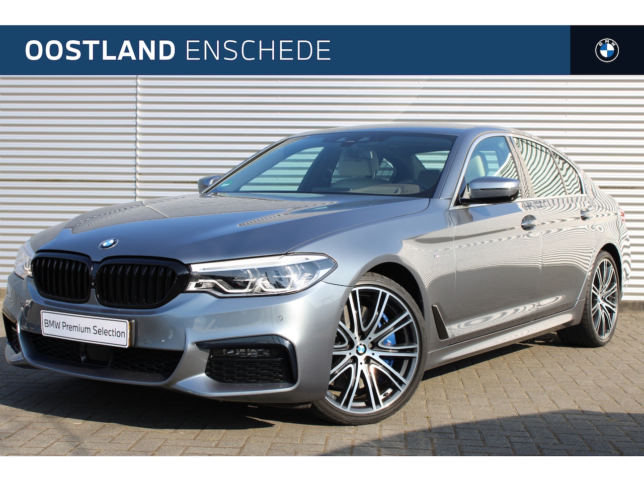 BMW 5-serie - 540i xDrive High Executive M Sport Automaat / Soft Close / Adaptieve LED / Comfort Access - AutoWereld.nl