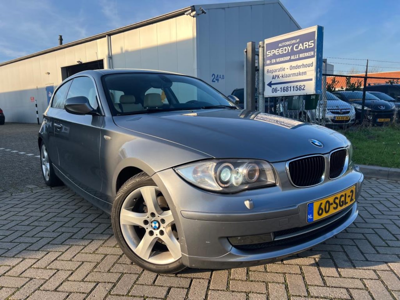 BMW 1-serie - 118i EffDyn. Ed. Business Line Ultimate Edition 2011 - AutoWereld.nl