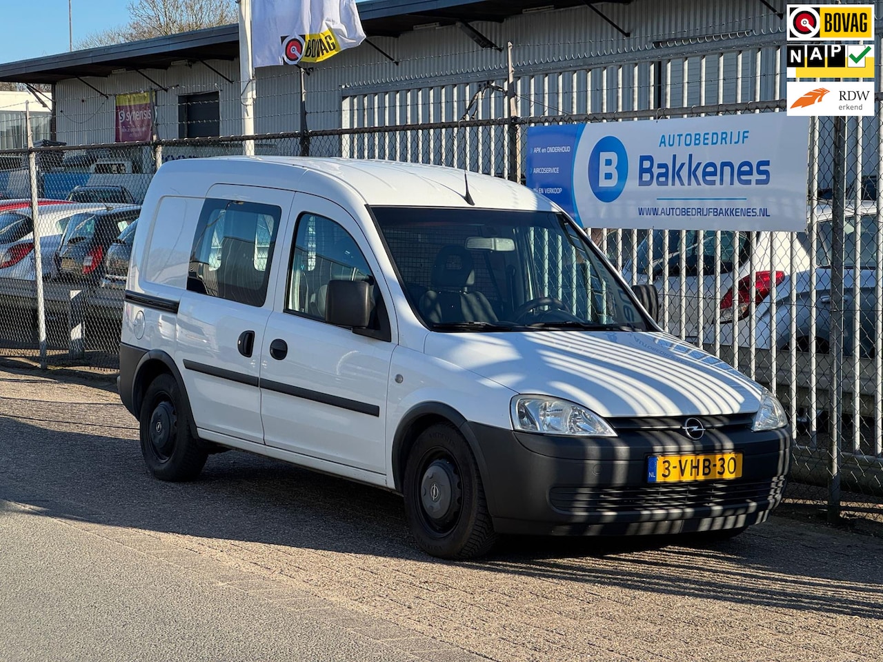 Opel Combo - 1.3 CDTi Base | Airco | Trekhaak - AutoWereld.nl