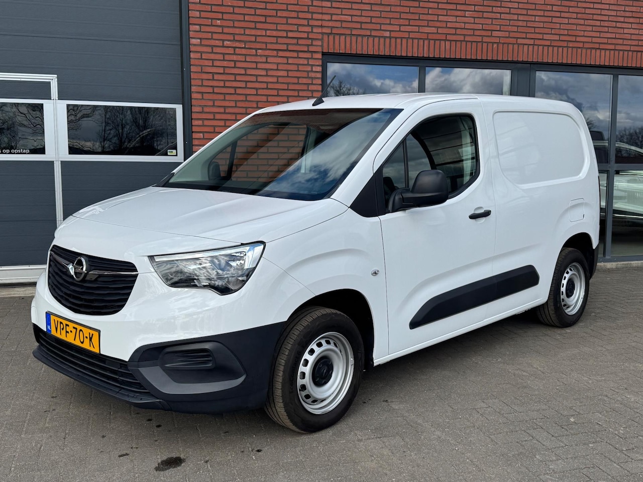 Opel Combo - 1.5D L1H1 Edition 1.5D L1H1 Edition - AutoWereld.nl