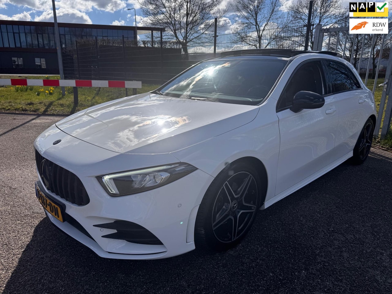 Mercedes-Benz A-klasse - A200 AMG Panodak 18inch Sfeerverl Widescreen - AutoWereld.nl