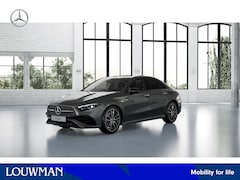 Mercedes-Benz A-klasse - 250 e Business Solution AMG | Nightpakket | Premium Plus pakket | Parkeerpakket met 360°-c