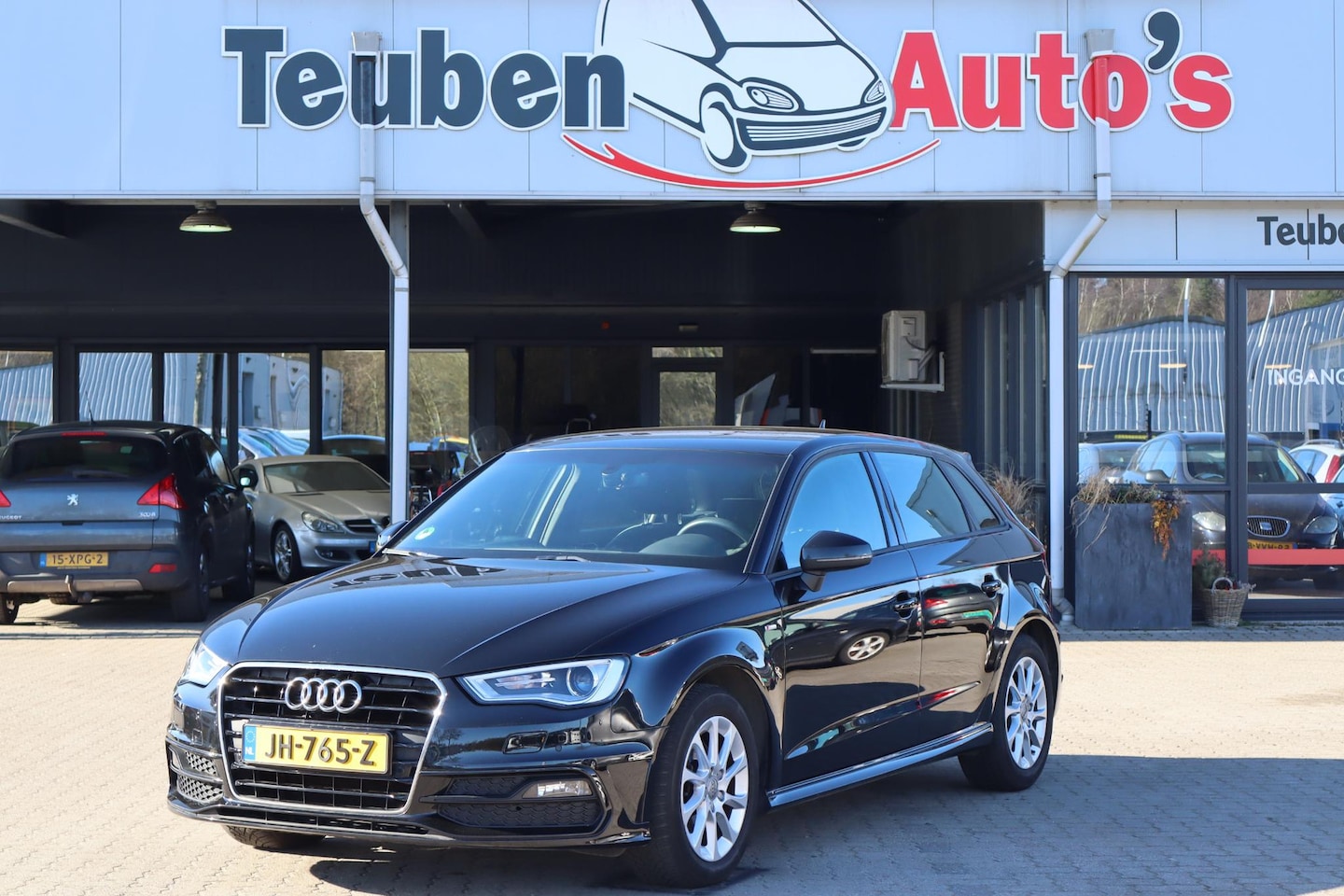 Audi A3 Sportback - 1.4 TFSI Adrenalin Navigatie, Climate control, Cruise control, Lichtmetalen wielen, Camera - AutoWereld.nl