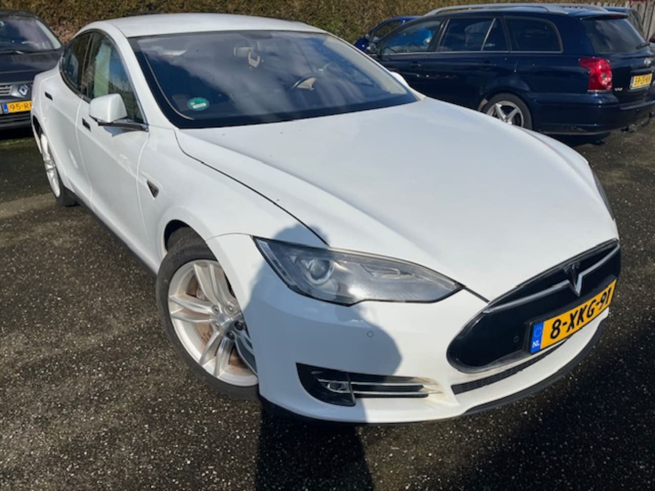 Tesla Model S - 85 kWh 367PK RIJDT NIET/FÄHRT NICHT/DOESN'T DRIVE - AutoWereld.nl