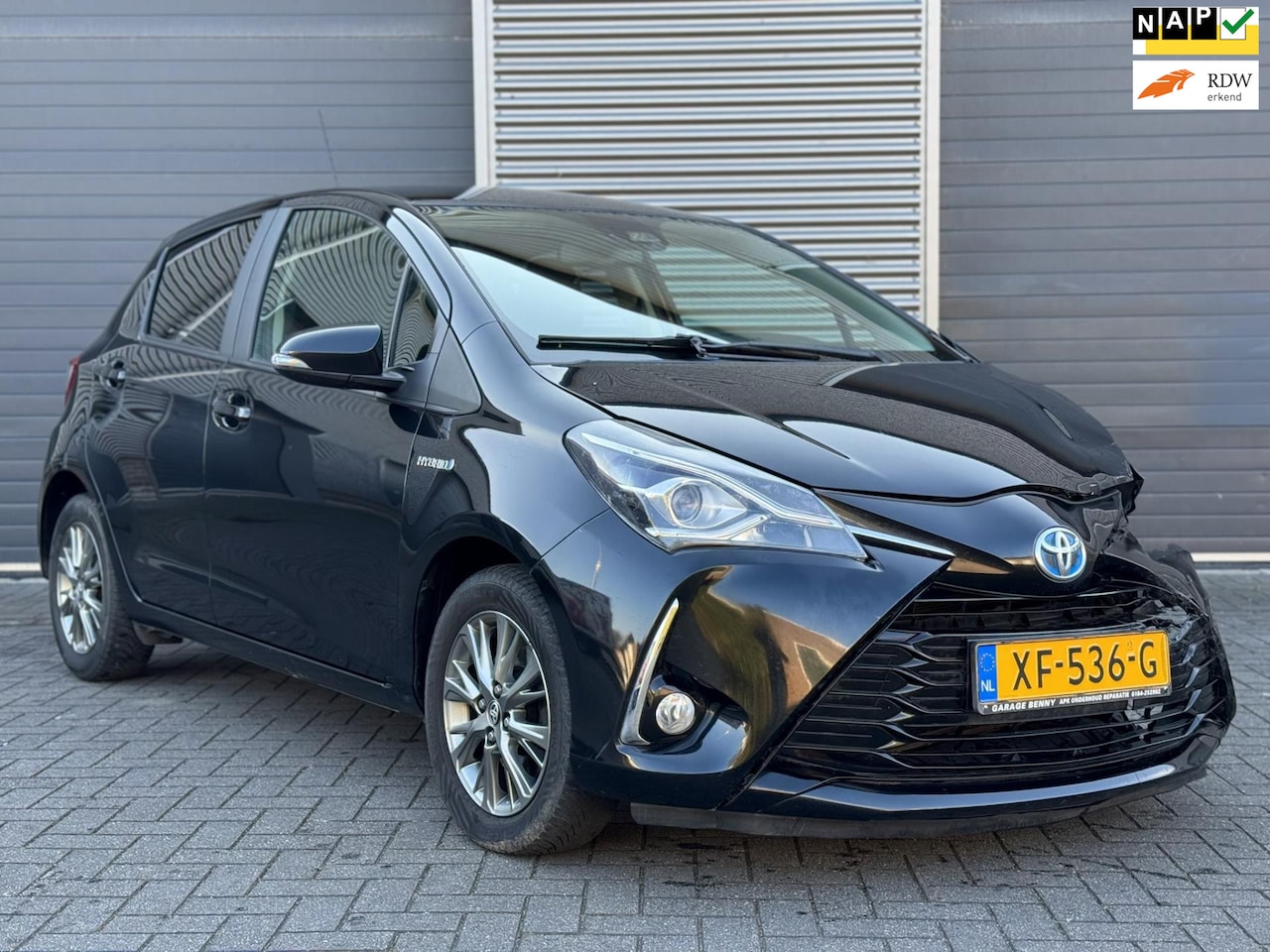 Toyota Yaris - 1.5 Hybrid Dynamic Camera/Navi/Led - AutoWereld.nl