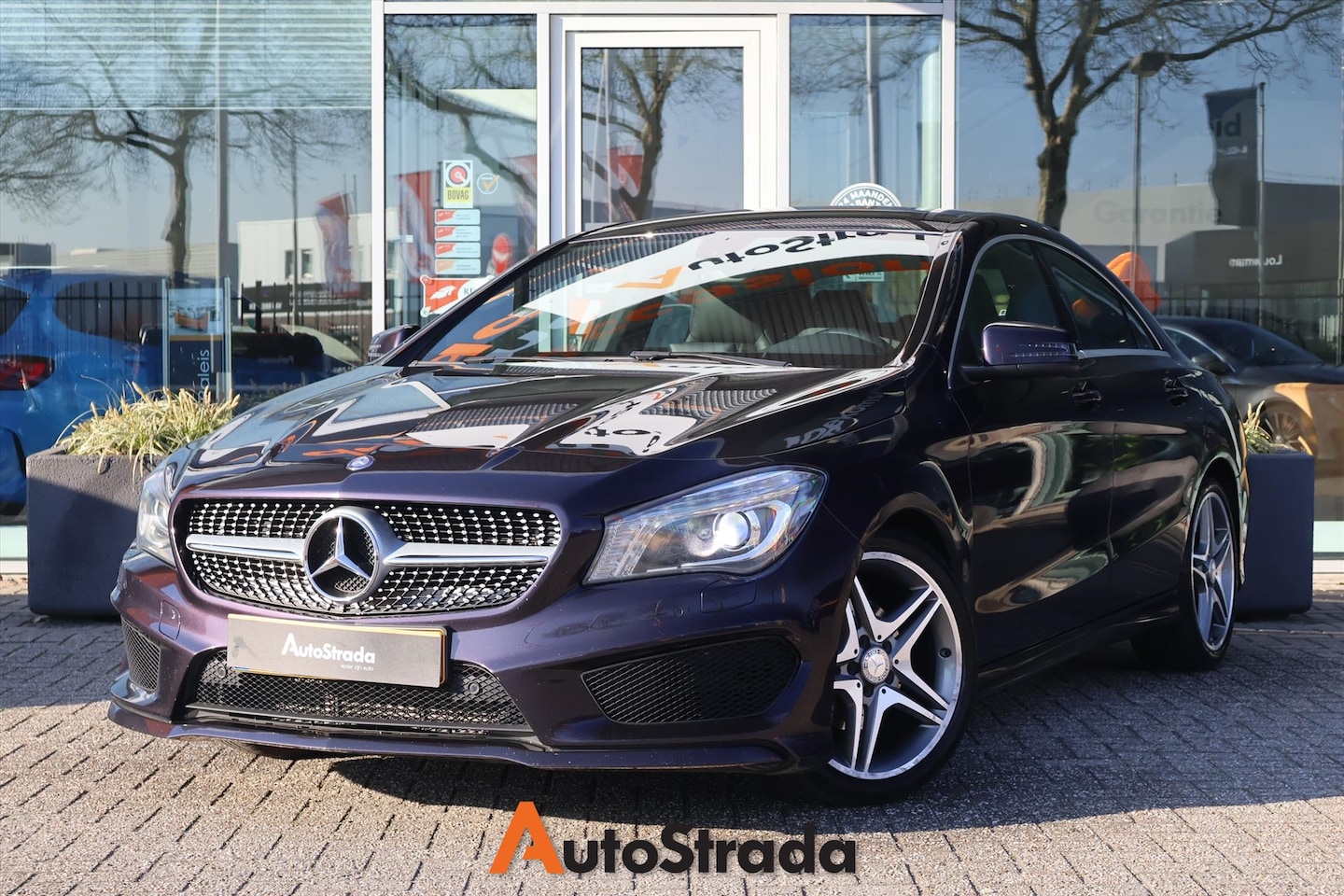 Mercedes-Benz CLA-Klasse - 180 AMG-LINE 122PK I Navi I Stoelverwarming I Leder I Climate I Cruise - AutoWereld.nl