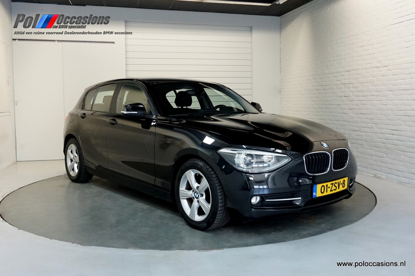 BMW 1-serie - 114i Sportline Navig | Leder | Sportinter | HarmanKardon | - AutoWereld.nl