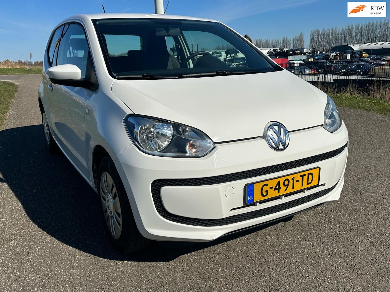 Volkswagen Up! - 1.0 move up! BlueMotion incl apk en garantie, - AutoWereld.nl