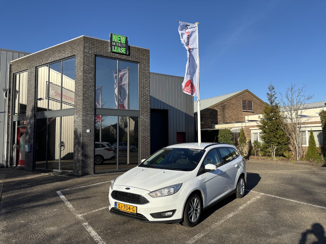 Ford Focus Wagon - 1.5 TDCI Lease Edition Prijs EX BTW en EX BPM - AutoWereld.nl