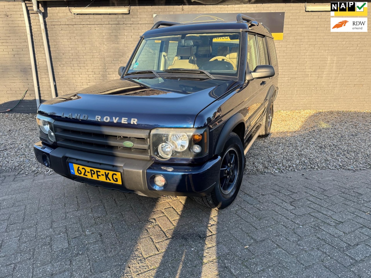 Land Rover Discovery - 4.0 V8 HSE*Clima*Pano*7Persoons*PDC* - AutoWereld.nl