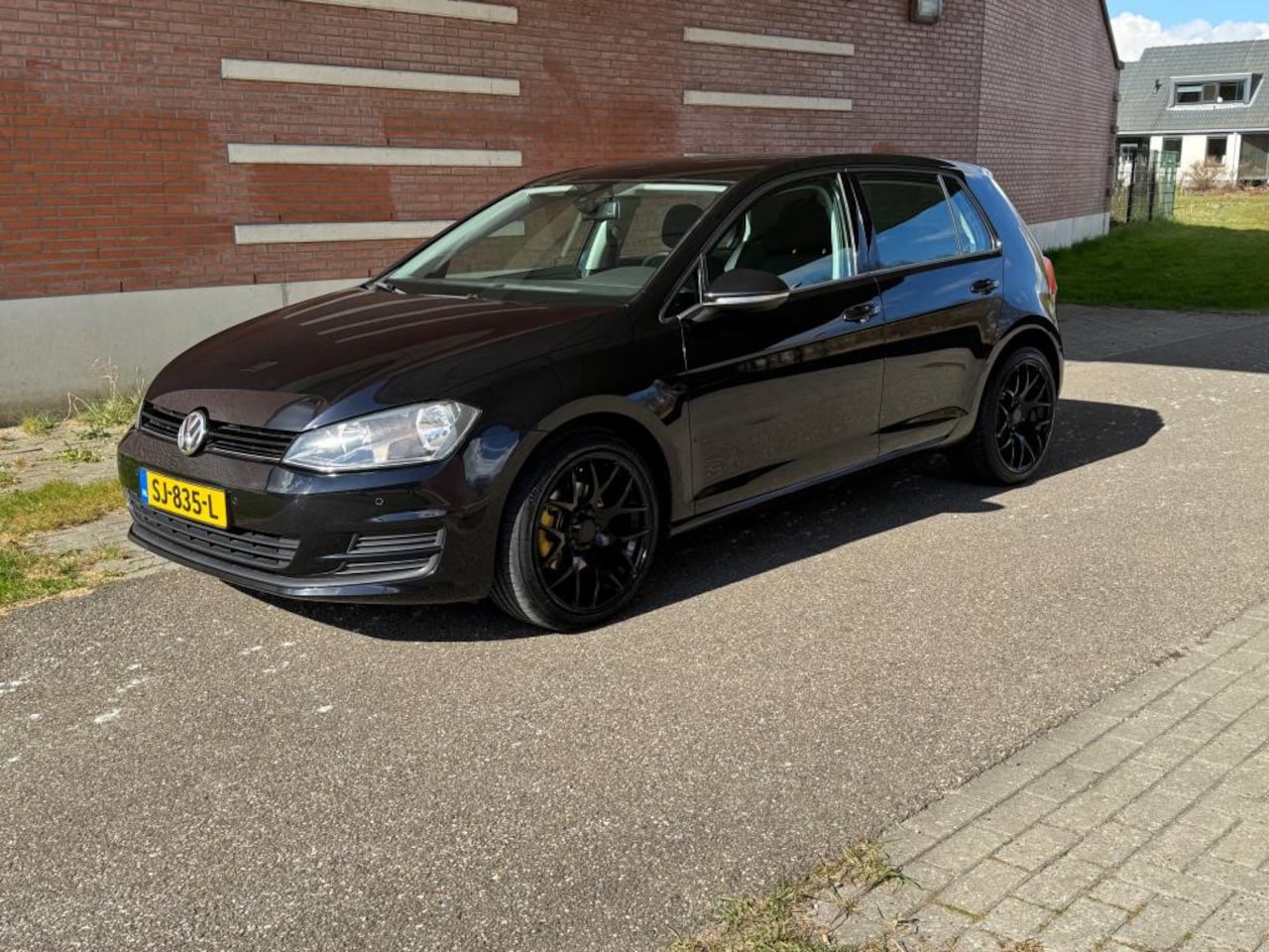 Volkswagen Golf - 1.2 TSI Trendline 5 deurs, CLIMA, PDC, 18 inch wielen - AutoWereld.nl