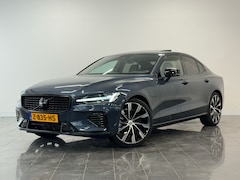 Volvo S60 - Recharge T6 AWD Ultimate Dark | Bowers & Wilkins | 360o Camera | Trekhaak | 20"Lichtmetaal