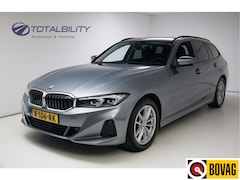 BMW 3-serie Touring - 318i 156 PK | Nieuw Model | Widescreen Navi | Led | Stoelverw. | Elec. klep | Draadloze te