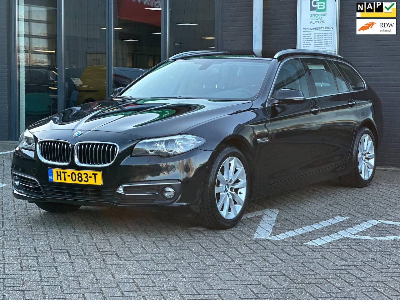 BMW 5-serie Touring - 520i High Executive/2E EIG/CAMERA/NAVI/NL-AUTO NAP!! - AutoWereld.nl