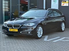 BMW 5-serie Touring - 520i High Executive/2E EIG/CAMERA/NAVI/NL-AUTO NAP