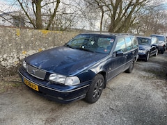 Volvo V70 - 2.5 Exclusive-Line