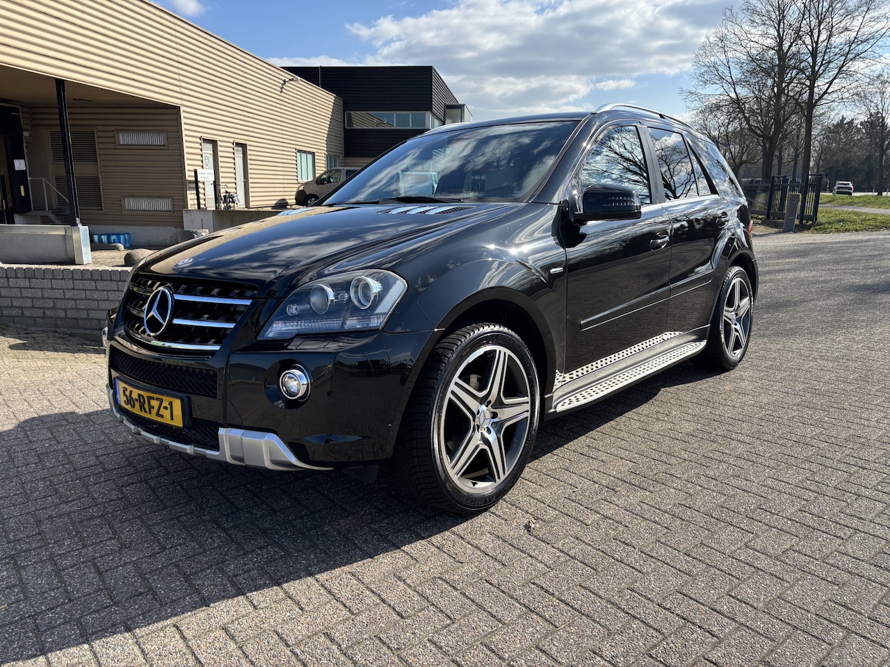 Mercedes-Benz M-klasse - 350 Prestige automaat [ Org NL. dealer o.h nieuwstaat, AMG style ] - AutoWereld.nl