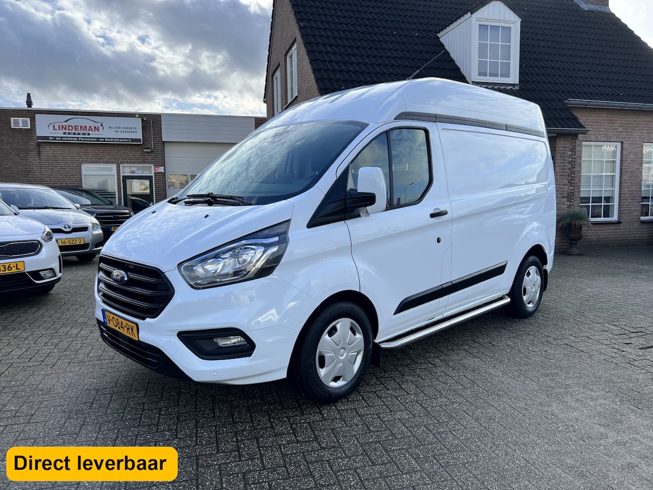 Ford Transit Custom - 340 2.0 TDCI H2 AUTOMAAT Navi Camera LED - AutoWereld.nl