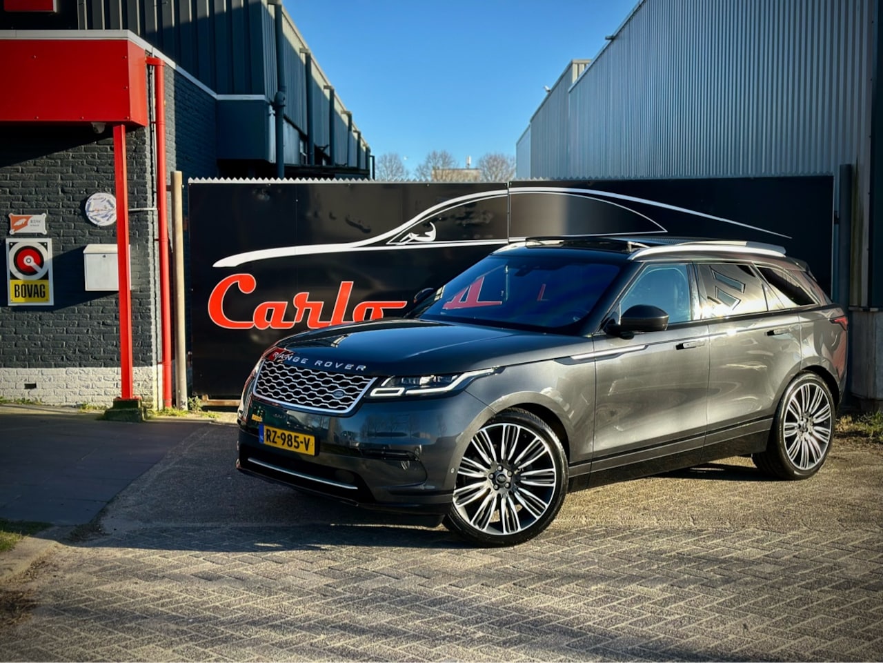 Land Rover Range Rover Velar - P300 HSE AWD R-DYNAMIC|PANO|LUCHTVERING|BLINDSPOT - AutoWereld.nl