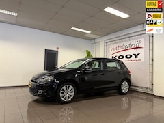 Volkswagen Golf - 1.2 TSI Tour II BlueMotion * 1e Eig / Navigatie / Cruise control / LM Velgen / NL Auto