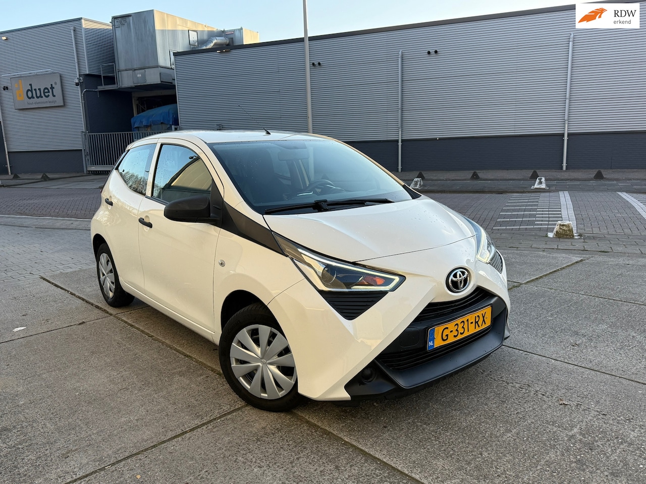 Toyota Aygo - 1.0 VVT-i x-fun Airco scherm apk 5DR - AutoWereld.nl