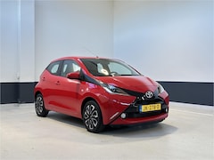 Toyota Aygo - 1.0 VVT-i x-play | NL | Camera | Airco | 5- DRS | LED | 1 EIg