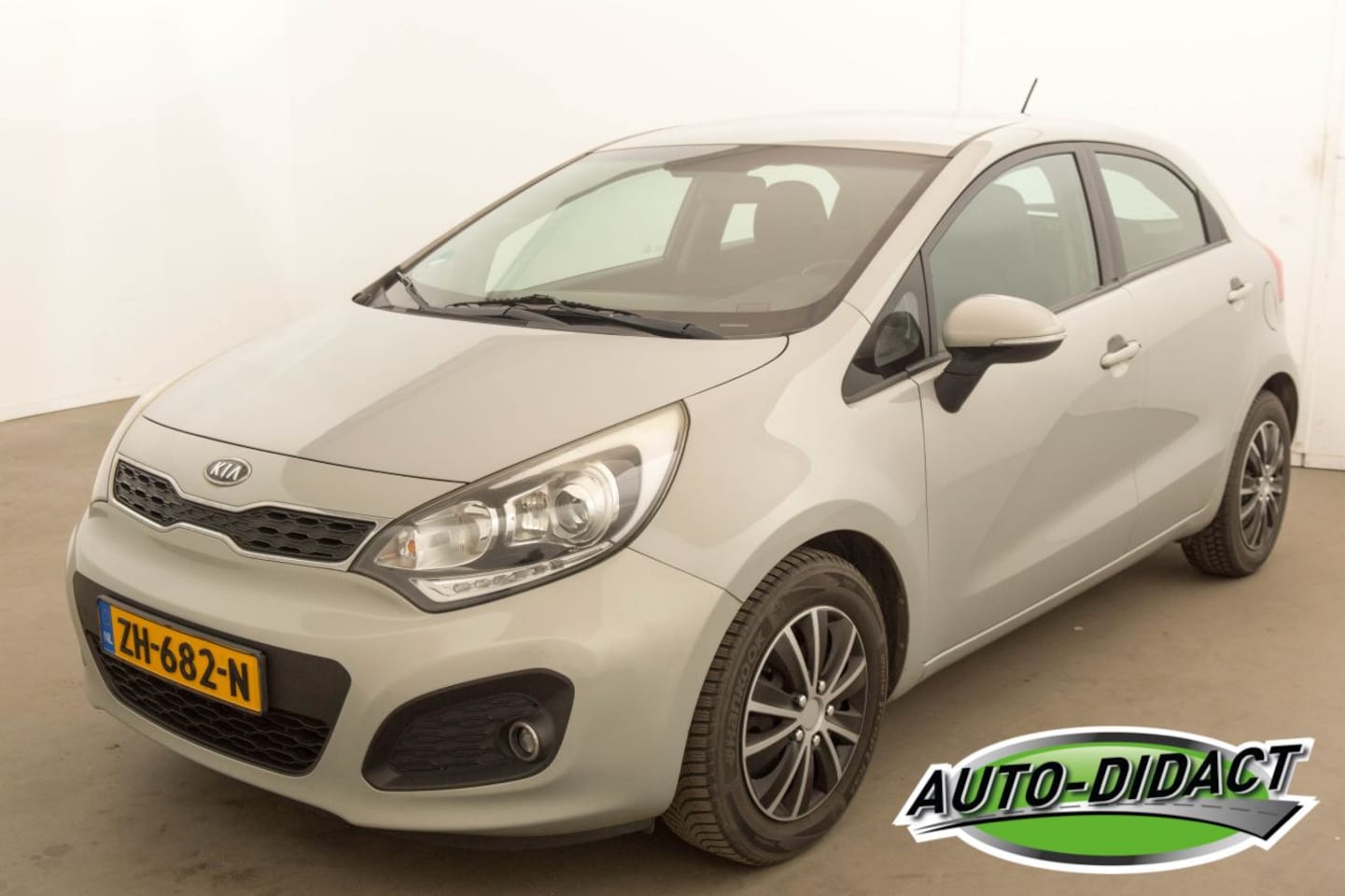 Kia Rio - 1.4 CVVT Comfort Pack 1.4 CVVT Comfort Pack - AutoWereld.nl