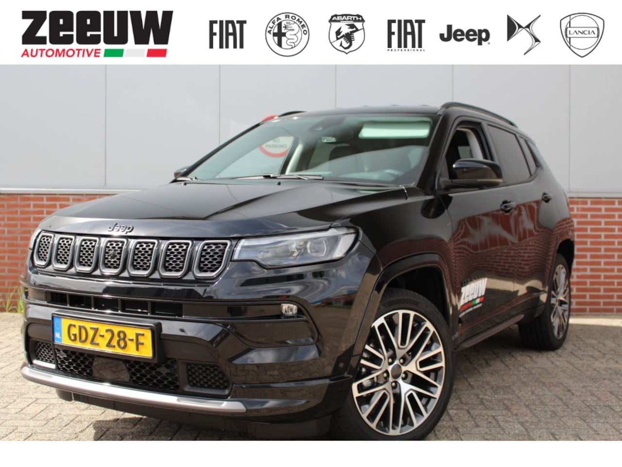 Jeep Compass - 1.5T e-Hybrid S | Leder | Safety | 360cam | LED | 19" - AutoWereld.nl